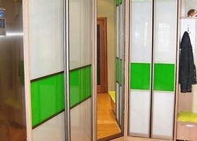 шкаф-Купе угловой с наполнением дверей цветное стекло (99)